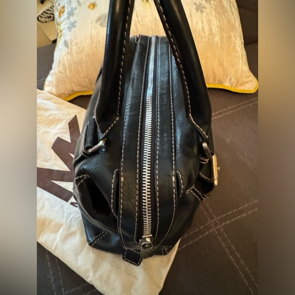 Michael Kors Hamilton Black Leather Shoulder Bag Dust Bag Included - Picture 16 of 16